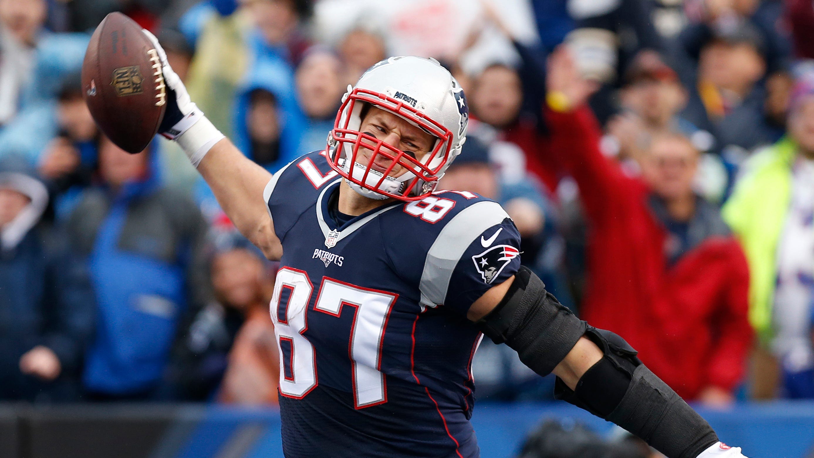 Rob Gronkowski: NFL return to Tampa Bay Buccaneers leaves one question