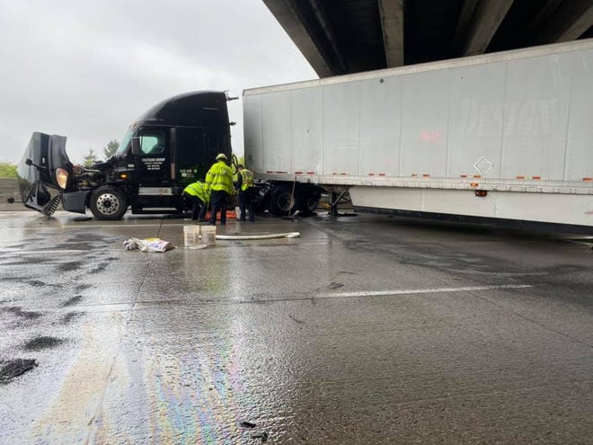 I-71/ I-75 will be closed in Northern Kentucky for hours due to a semi crash