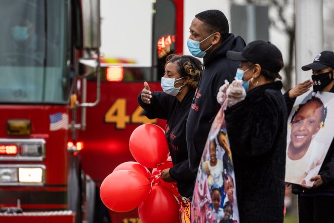 First Responders Honor 5 Year Old Covid 19 Victim Skylar Herbert