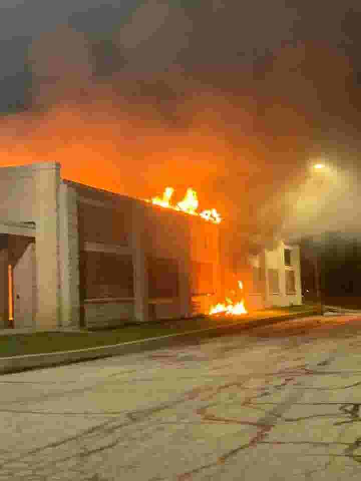 Explosion at Brad�s Car Wash is caught on camera
