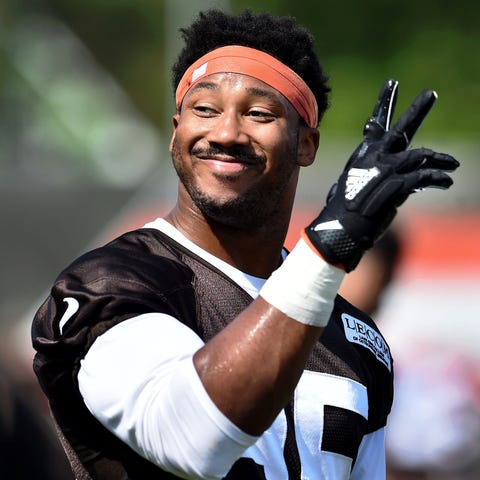 Cleveland Browns defensive end Myles Garrett at tr