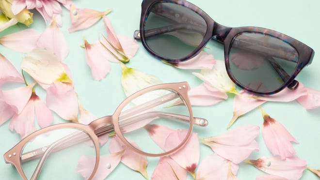 GlassesUSA: Prescription glasses and more are up to 60% off right now