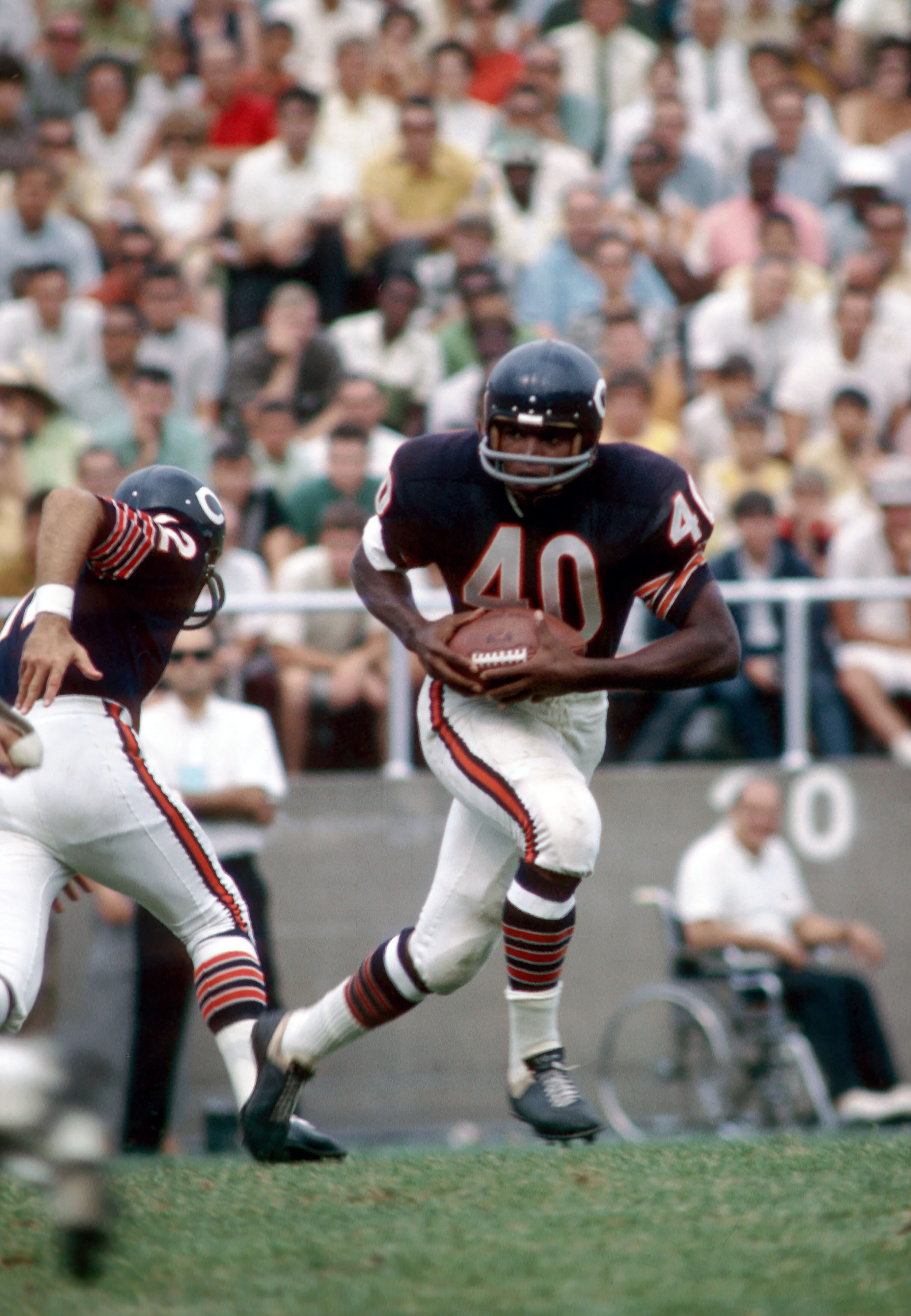 May 30: Gayle Sayers, 1943.