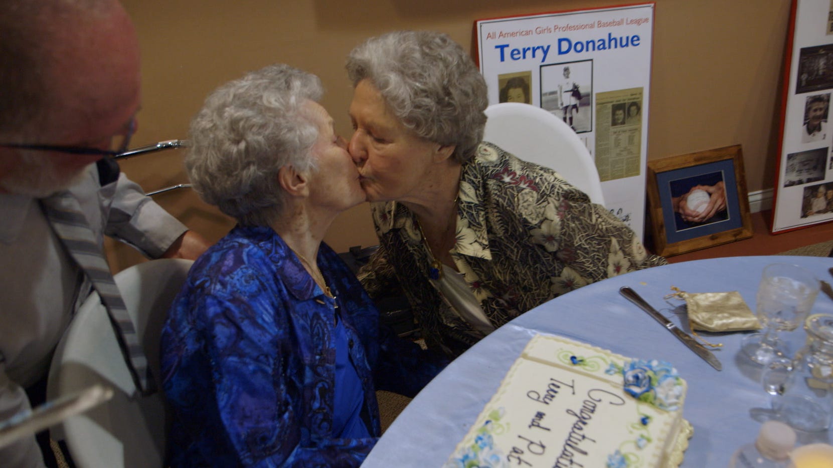 Netflix S A Secret Love Captures A Lesbian Couple S 70 Year Romance
