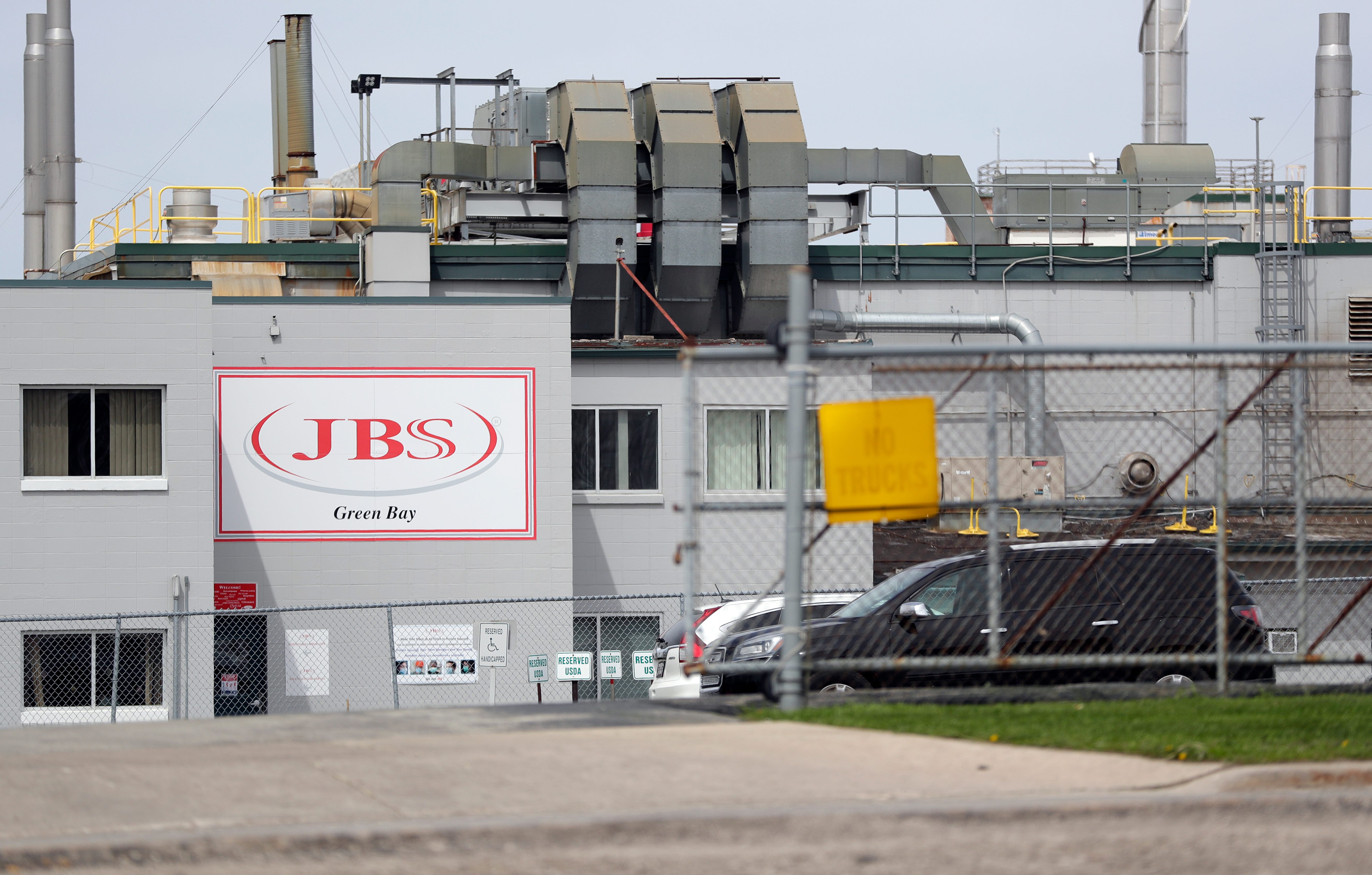 Brown County Coronavirus Jbs Commits 1m To Green Bay Community