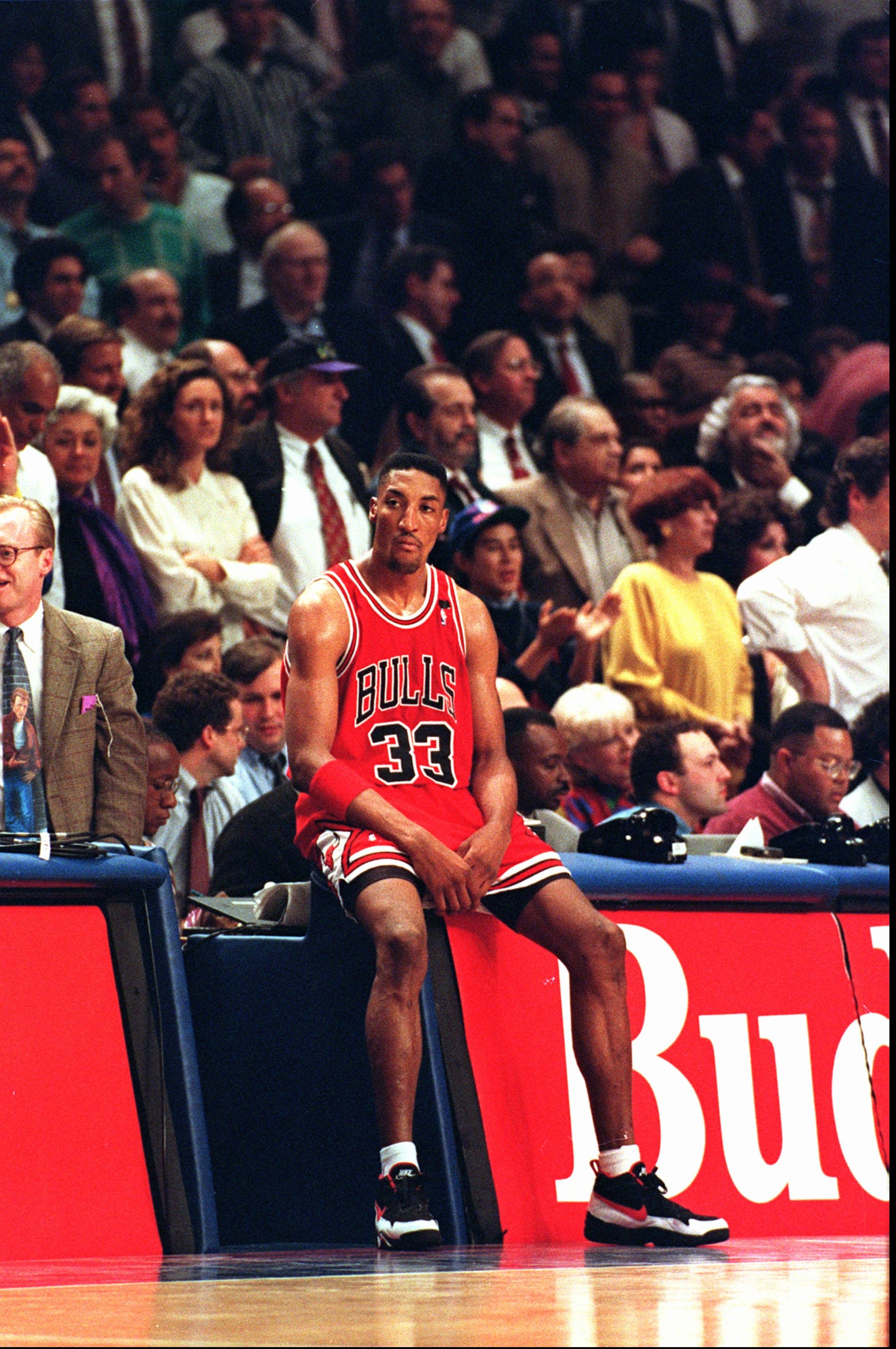 scottie pippen jersey retirement