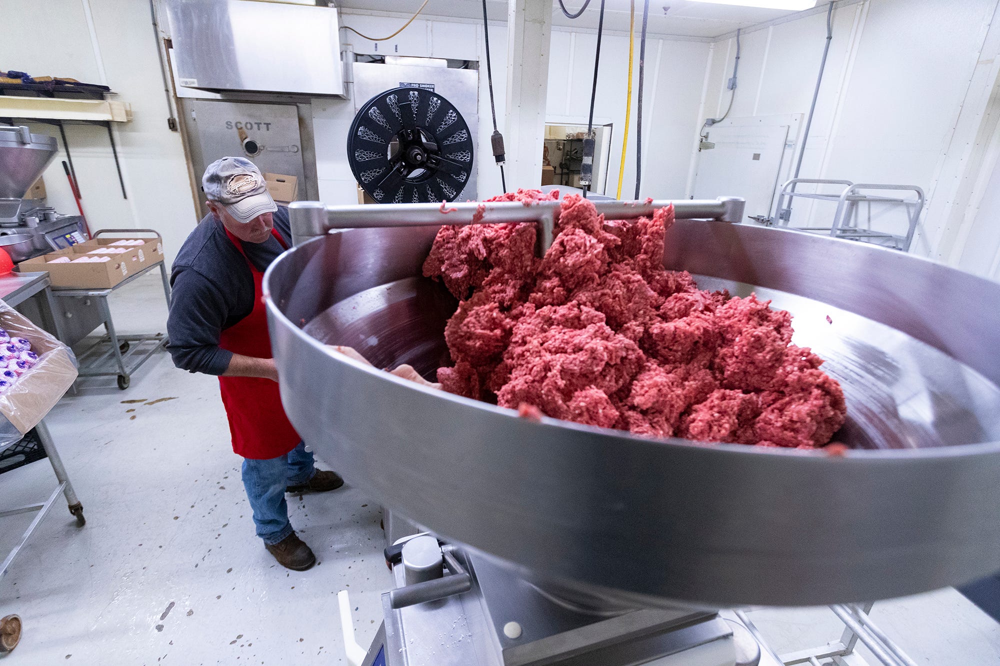 Wisconsin meat Local butchers and farmers step up as big plants struggle