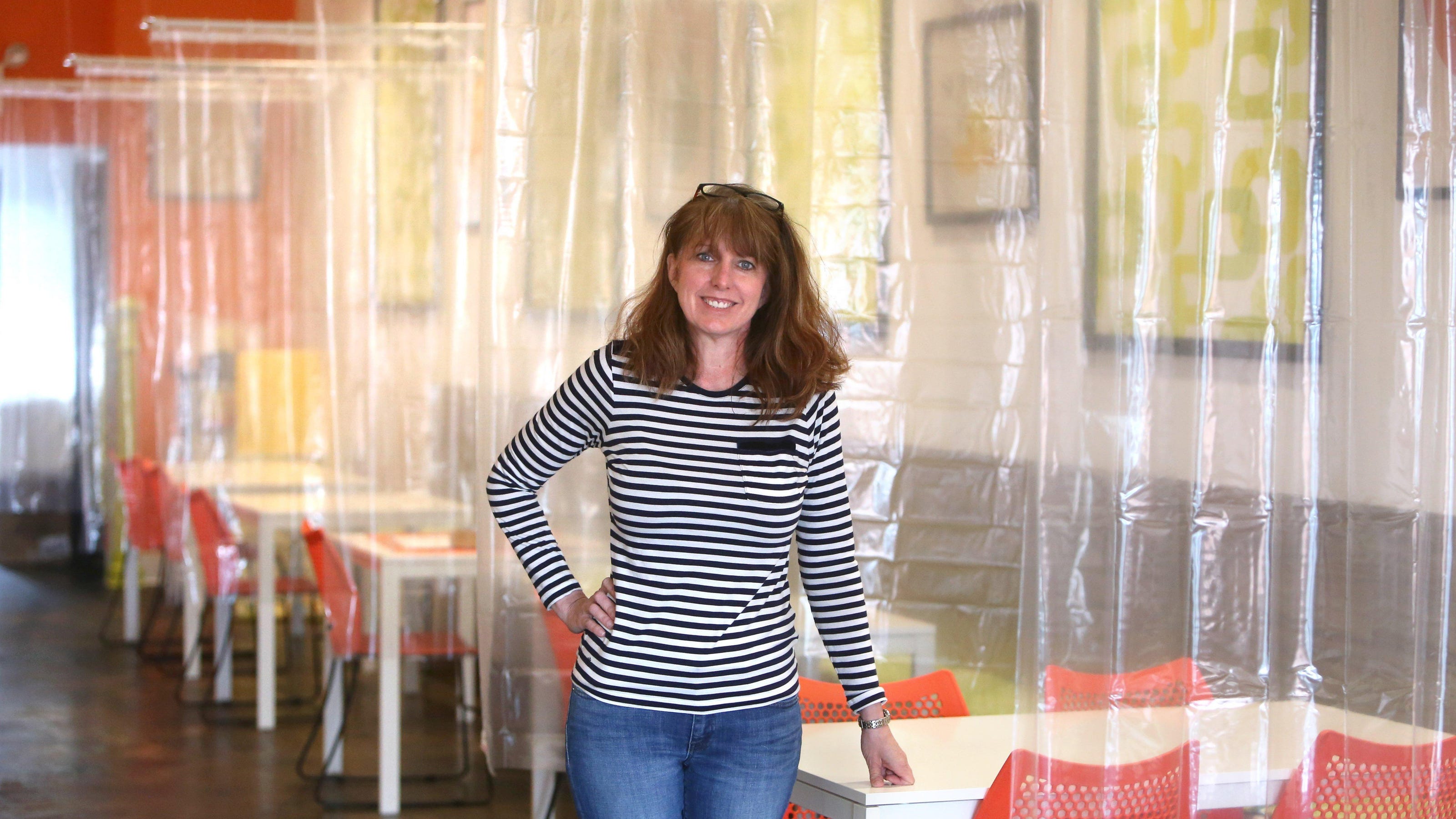 Before Ohio Restaurants Can Reopen May 21 One Puts In Shower Curtains