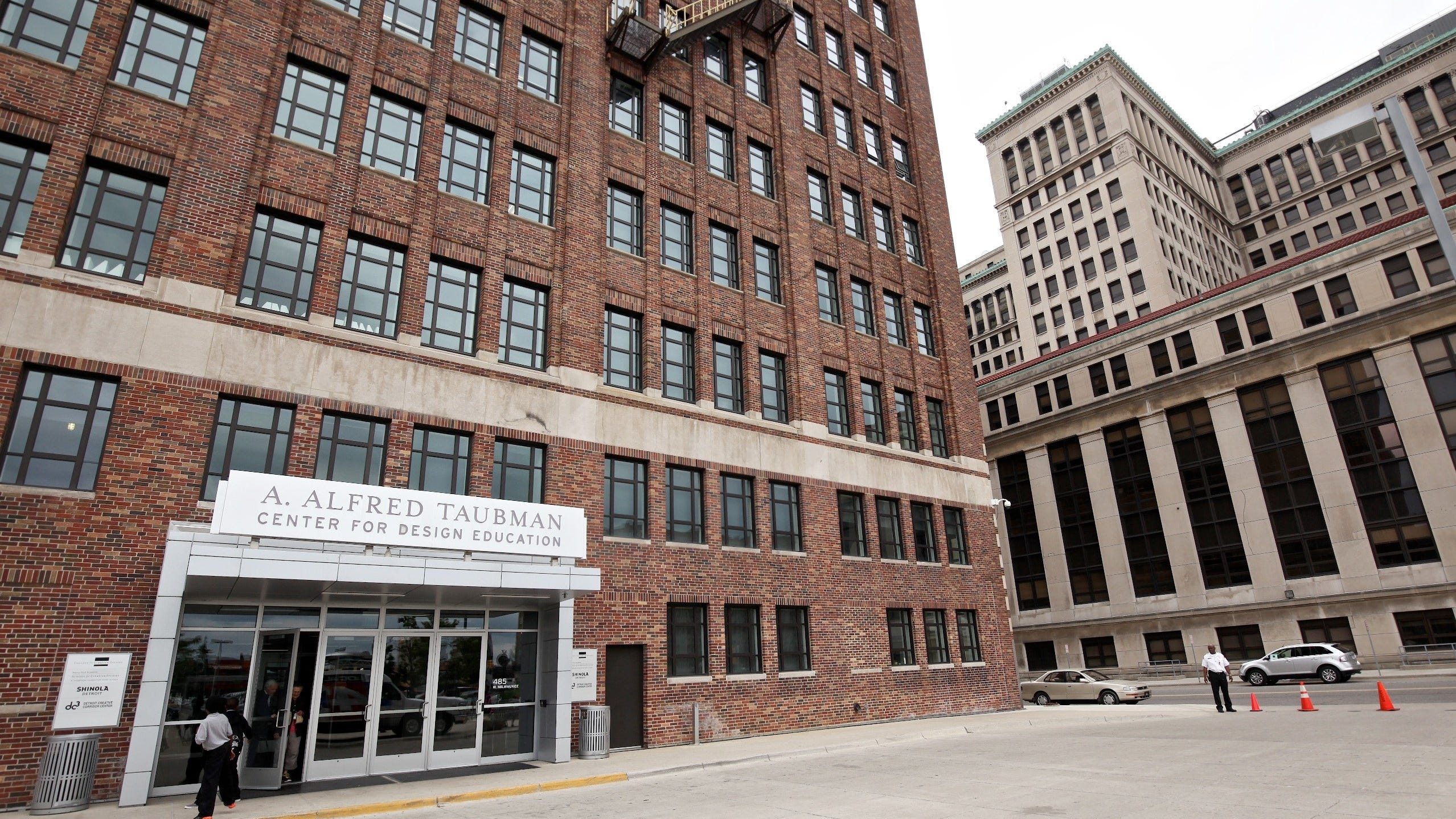 College for Creative Studies announces layoffs, salary freeze College for Creative Studies announces layoffs, salary freeze