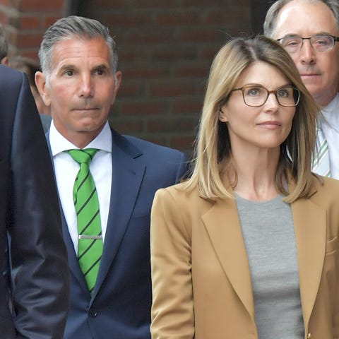 Lori Loughlin and her husband Mossimo Giannulli ha
