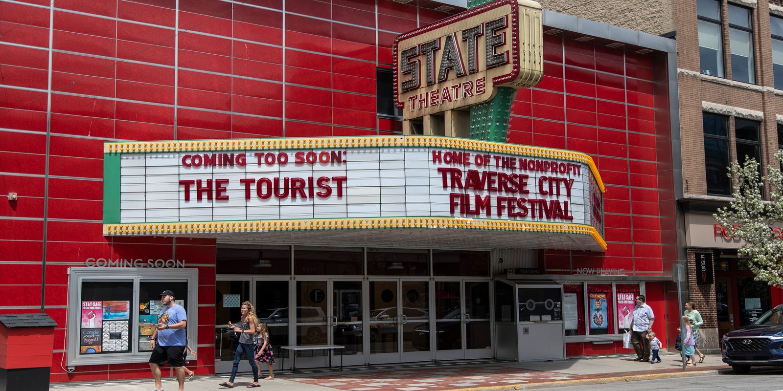 Tourists Pour Into A Cautious Traverse City For Memorial Day Weekend