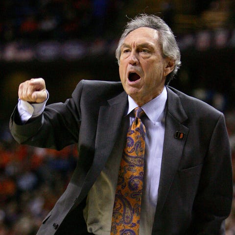 Eddie Sutton started his Division 1 coaching caree