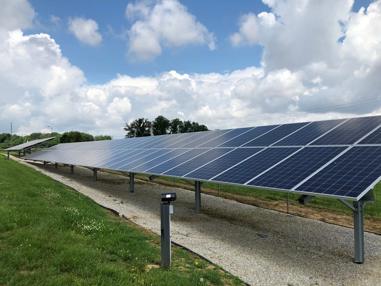 second-large-henderson-kentucky-solar-farm-gets-state-approval
