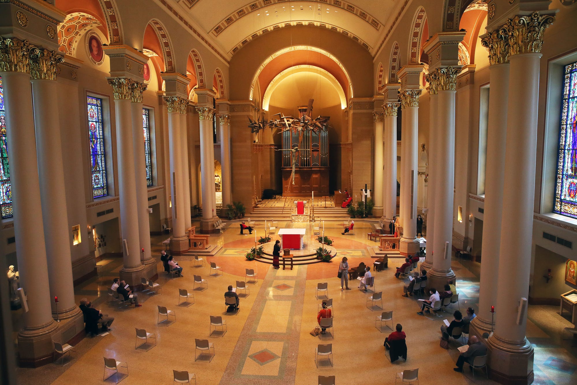 Milwaukee Catholic churches open for first public Masses since March