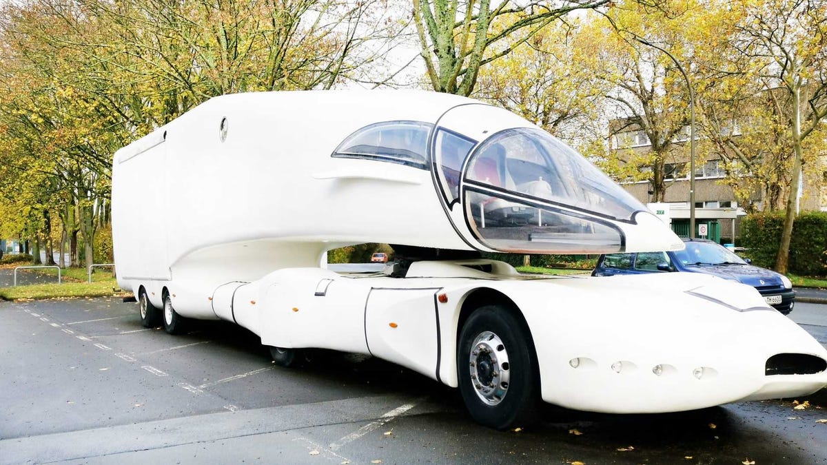 Years before there was a Tesla Semi, there was the Innotruck, a futuristic hybrid meant to showcase the technologies of tomorrow with an aerodynamic design.  Built in 2012, the kooky vehicle was part of a program in Munich to test eco-friendly drive trains. Now, it's up for sale.