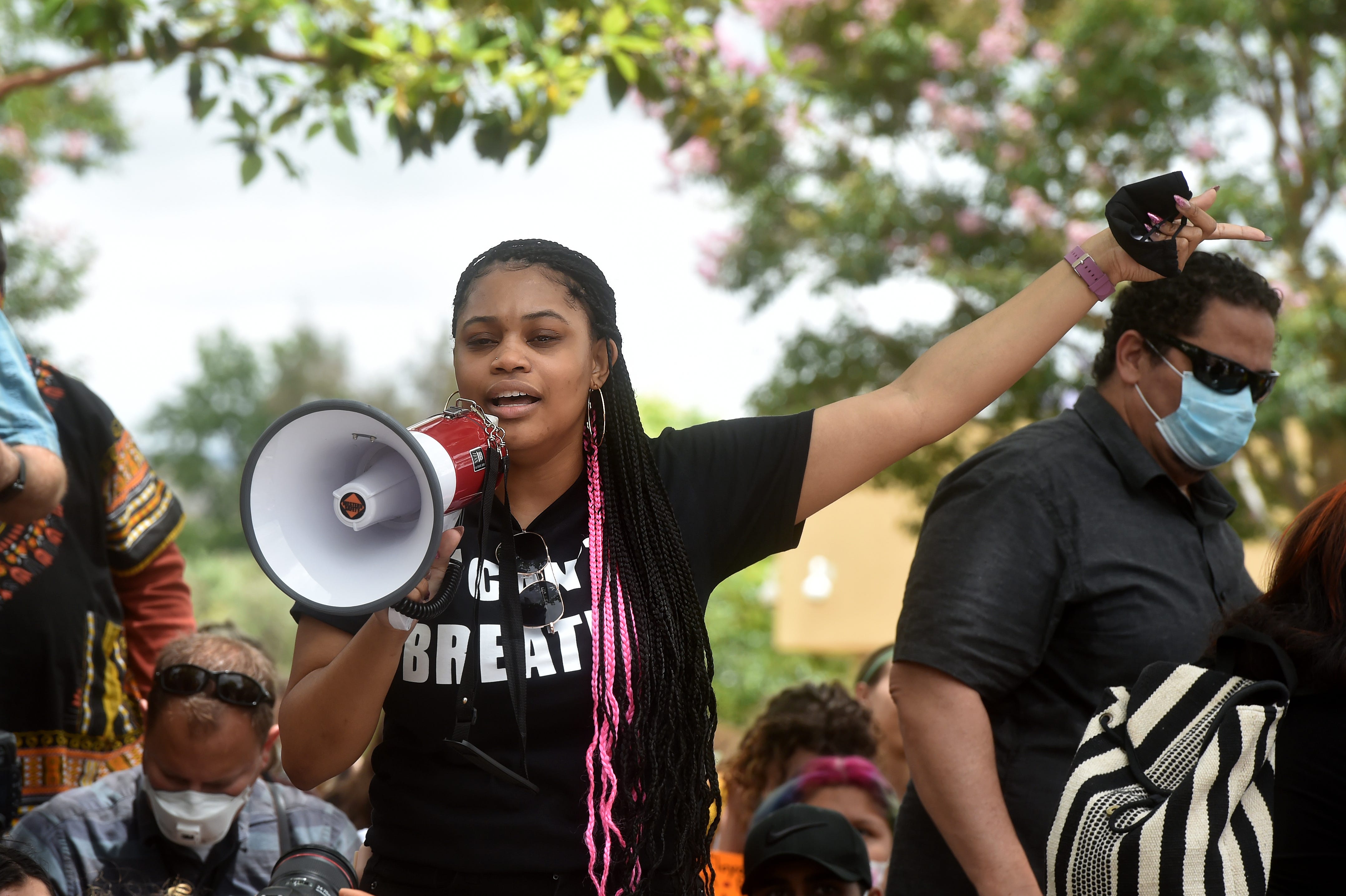 Simi Valley police chief bans carotid restraint use of force technique