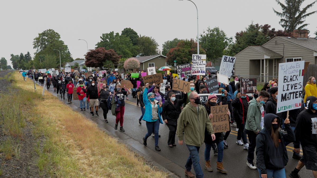 Photos Black Lives Matter March In Woodburn Draws Hundreds 
