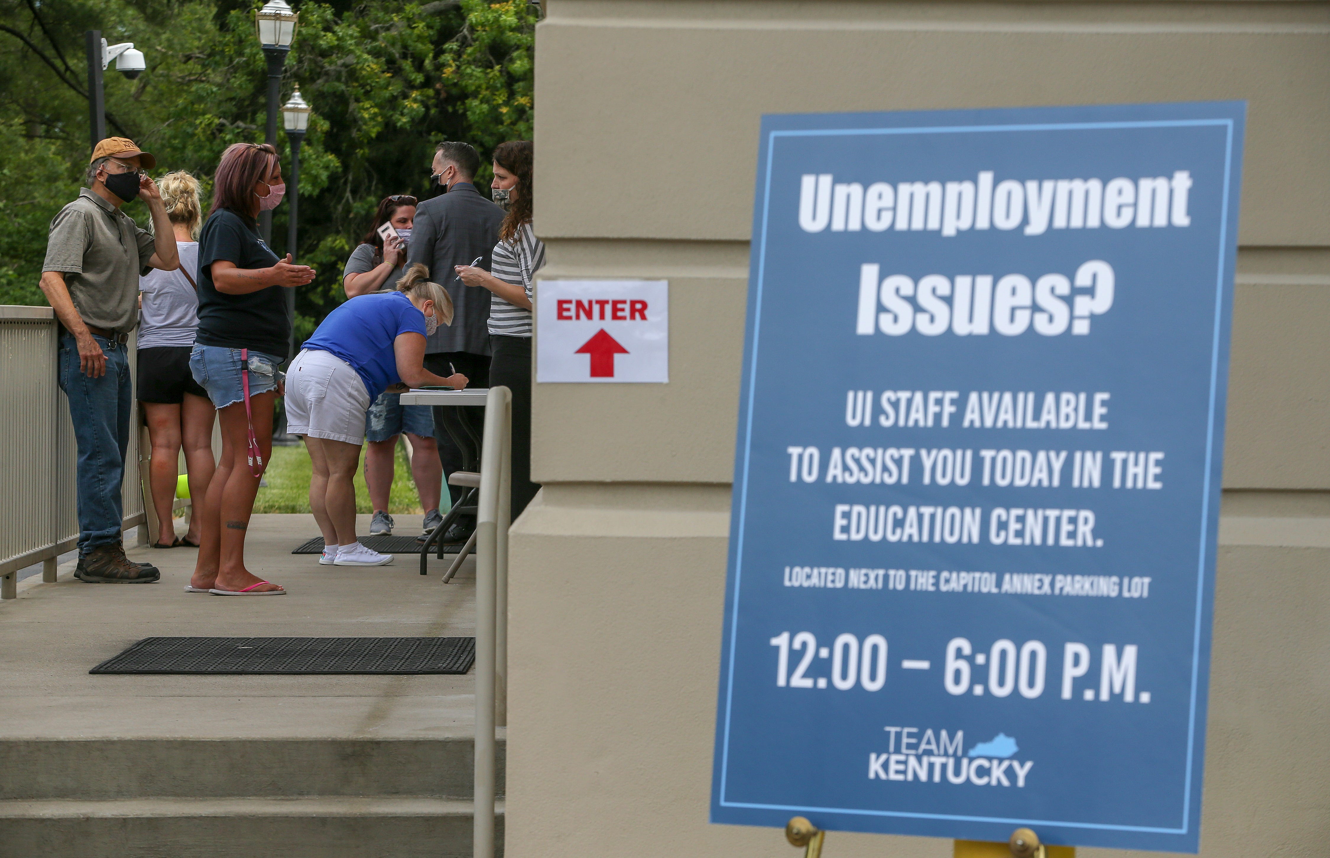 'Help is on the way': Beshear announces new unemployment contract to address backlog - Courier Journal