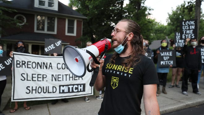 Louisville Protesters March To Mitch Mcconnell S Home On Juneteenth