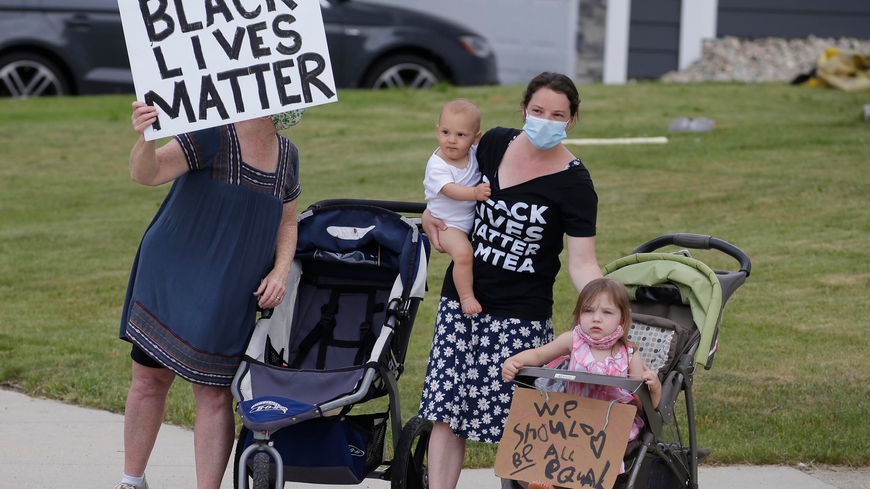 Milwaukee protests against police brutality: Live updates from marches Milwaukee protests against police brutality: Live updates from marches
