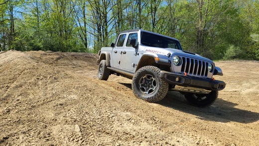 The 2020 Jeep Gladiator Mojave is like its rugged Rubicon brother — except that its built for speed, with Fox shocks and a higher ride height.
