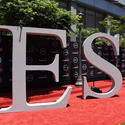 A general look at the ESPYS red carpet in 2019.