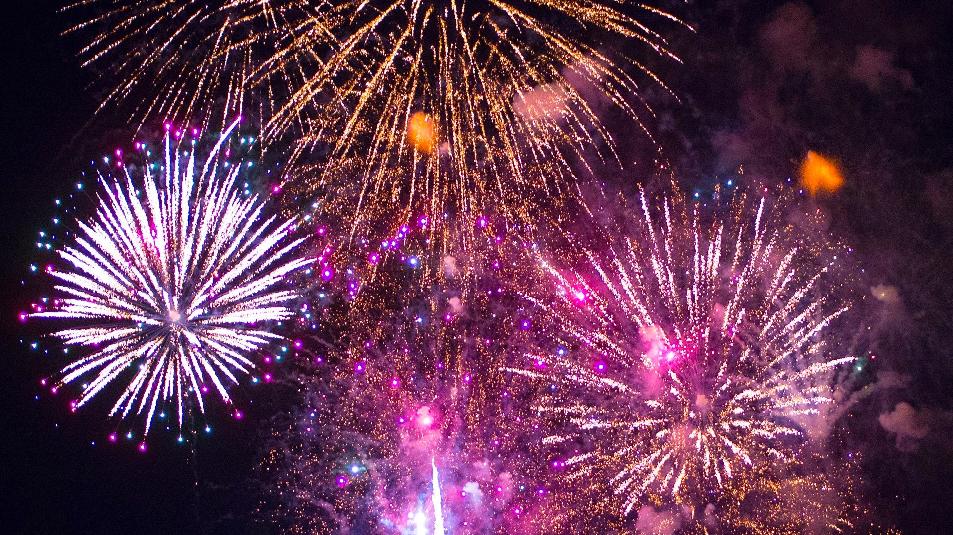 UPDATE Where to watch Fourth of July fireworks in the Redding area