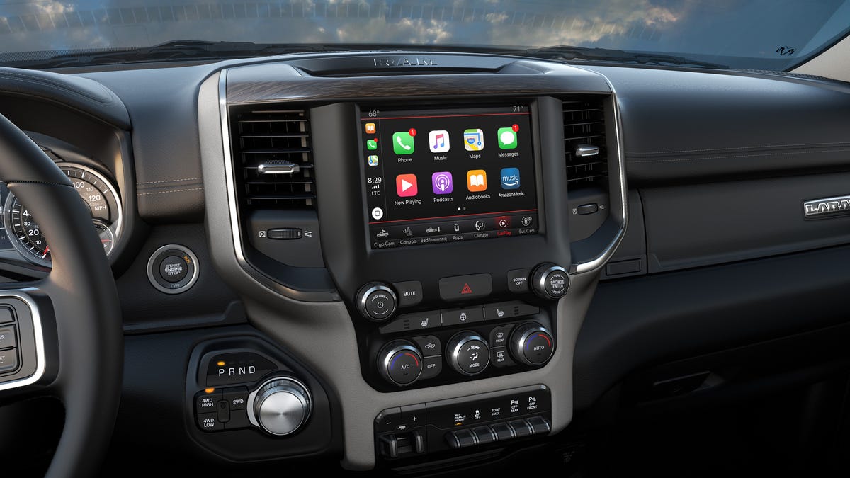 Customers consider Toyota, Ford vehicles after GM announces Apple CarPlay phaseout