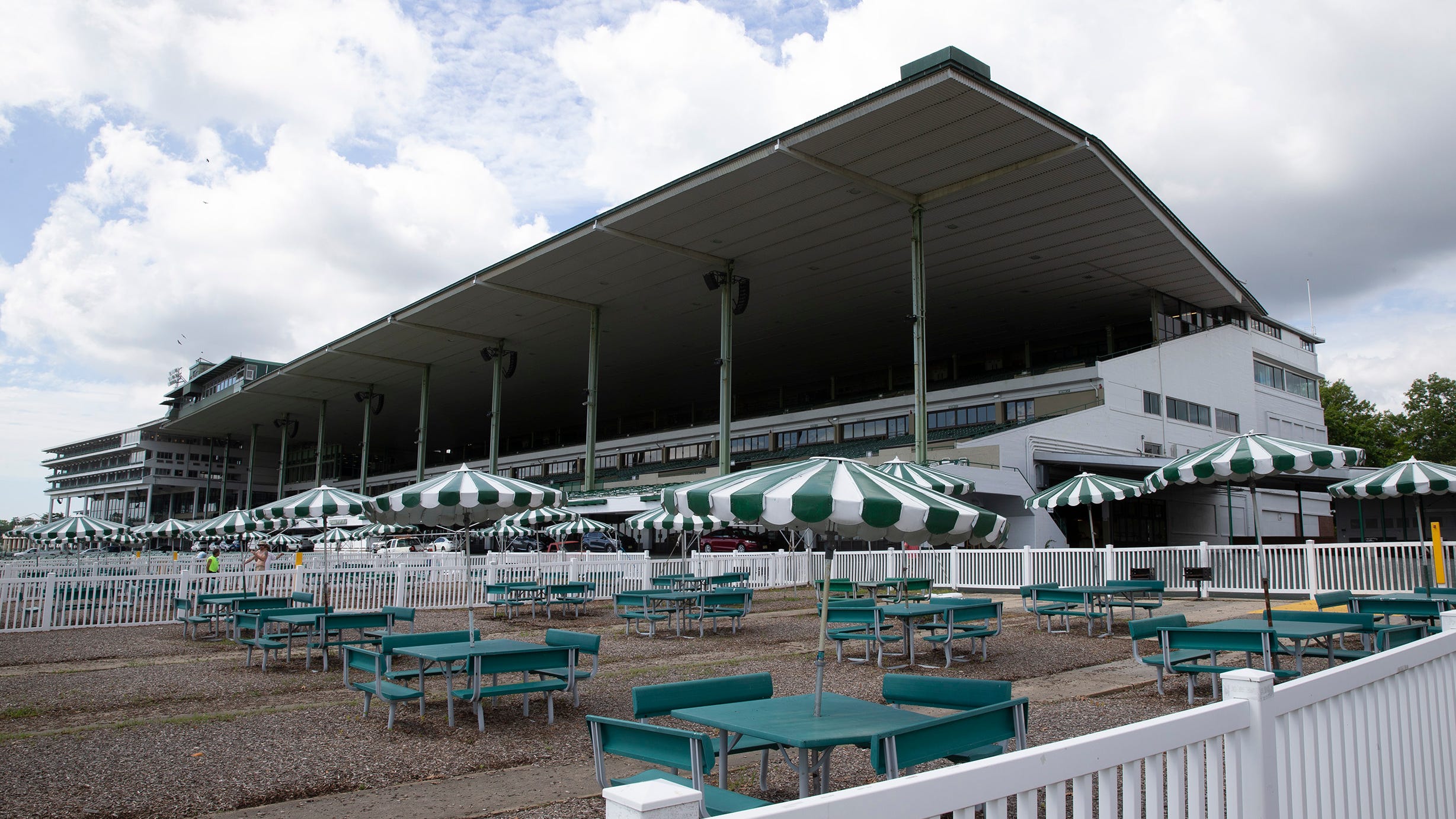 Monmouth Park: NJ orders spectators capped at 2,000, even though capacity is 60,000