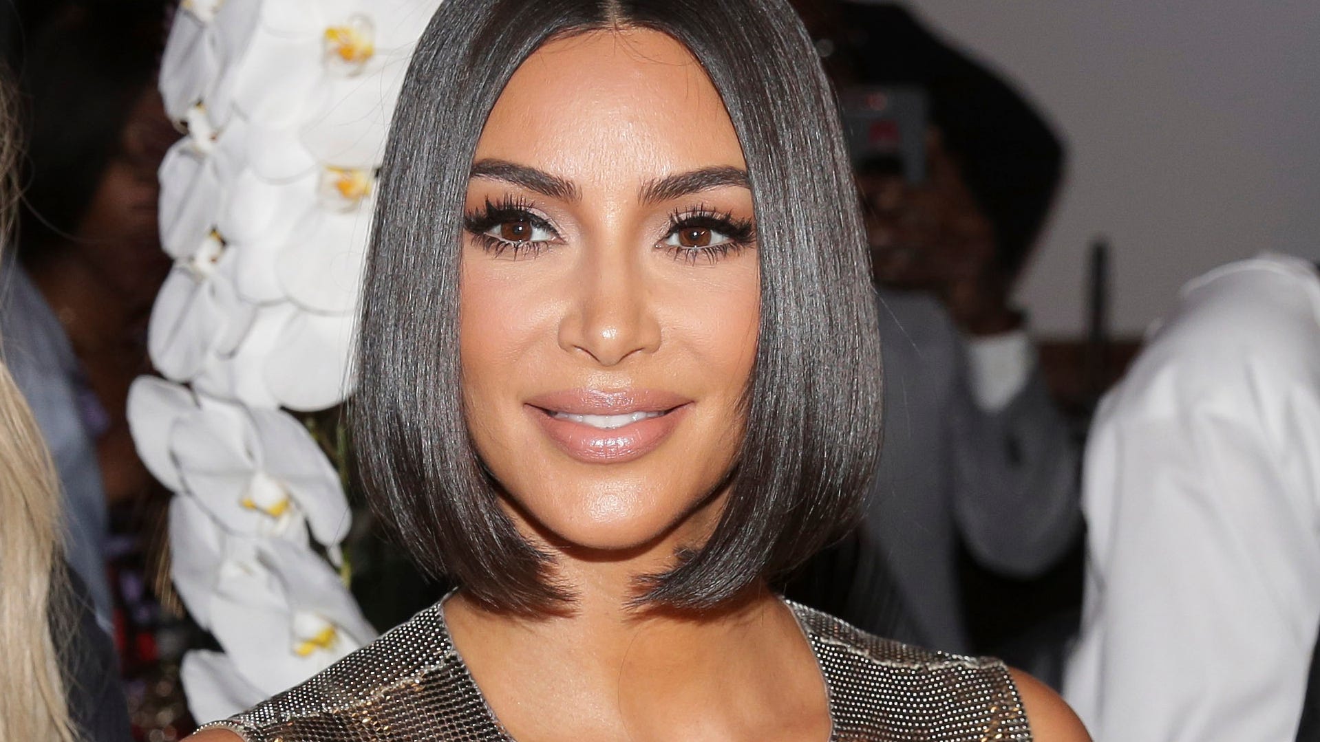 Is Kim Kardashian West a billionaire? Kanye congratulates his wife after beauty brand sale - USA TODAY