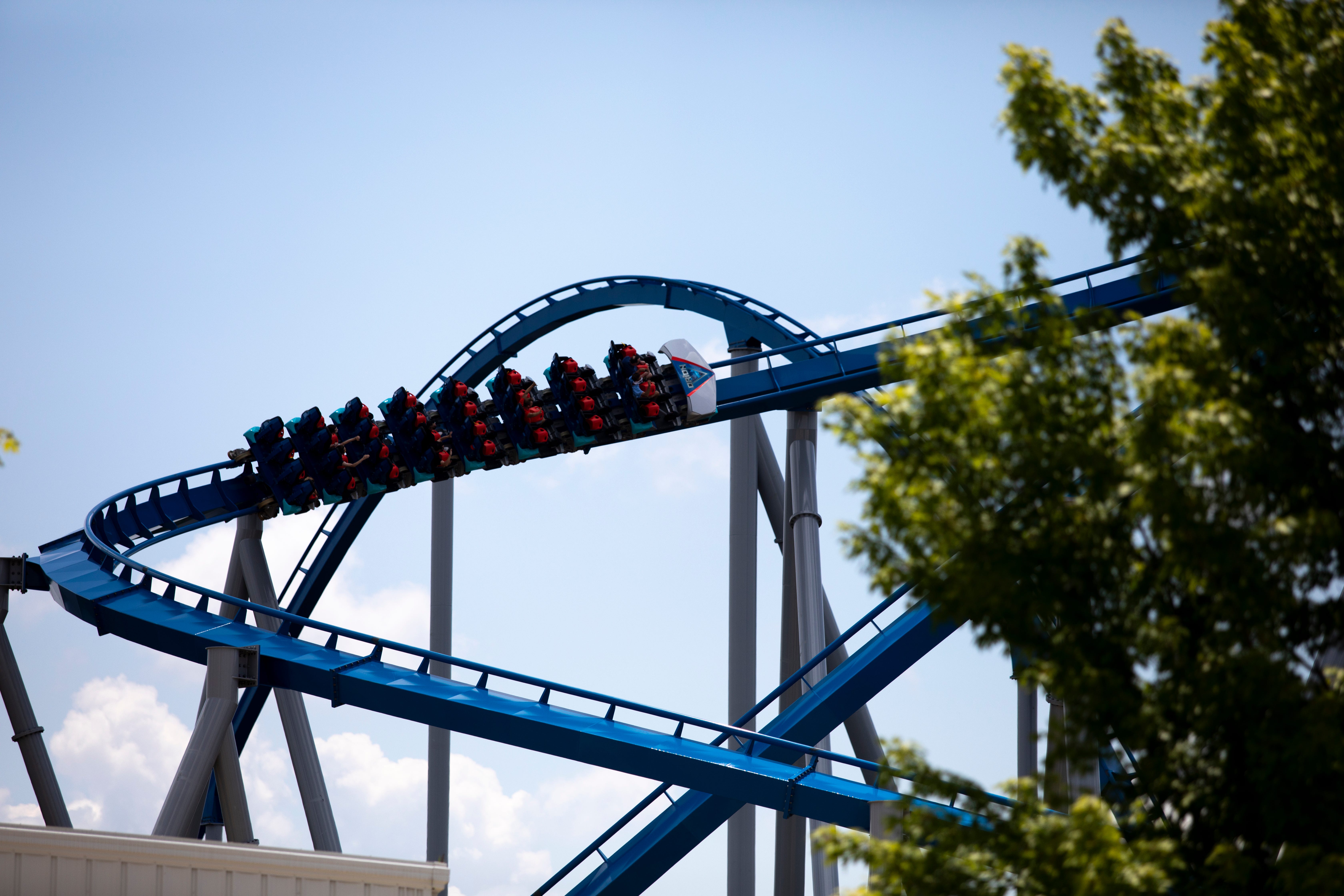 Kings Island fall schedule: open Saturdays and Sundays only