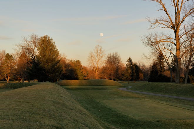 Moonrise at the Octagon Earthworks in Newark, on Jan. 2, 2007. (Photo by Timothy E. Black)