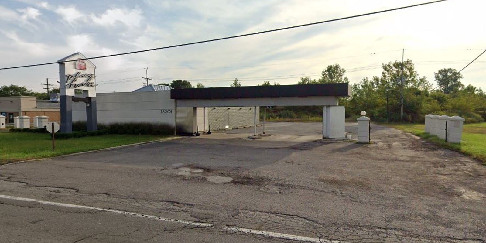 13 coronavirus cases linked to Playhouse strip club in Romulus
