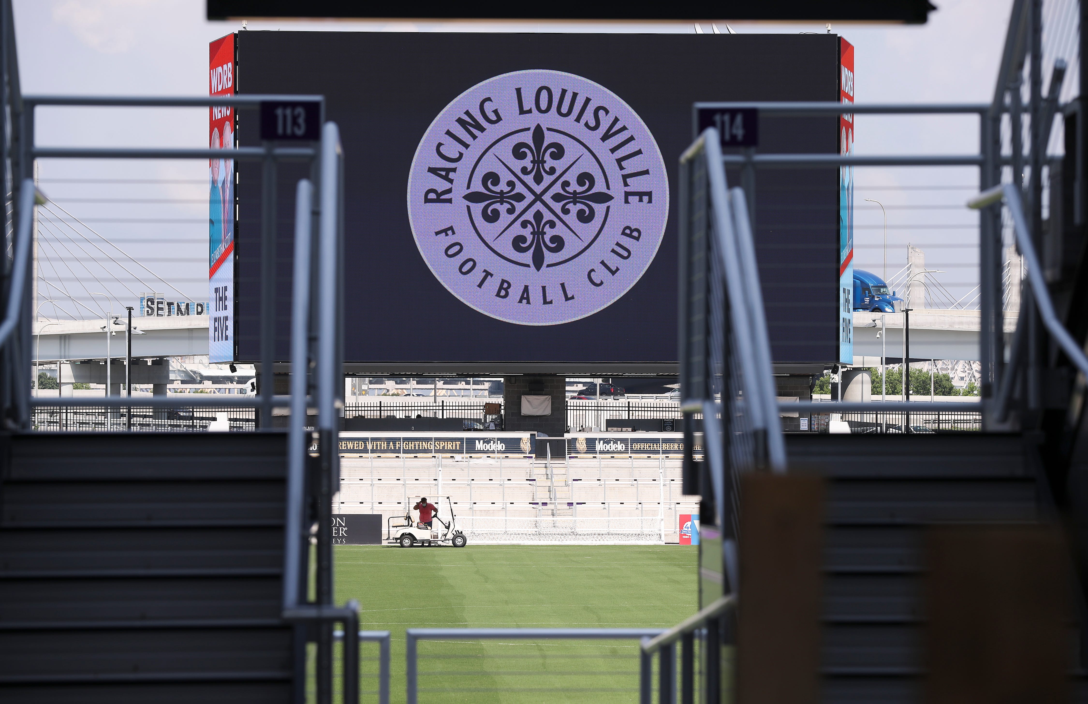 Louisville NWSL team named 'Racing Louisville FC' and releases colors