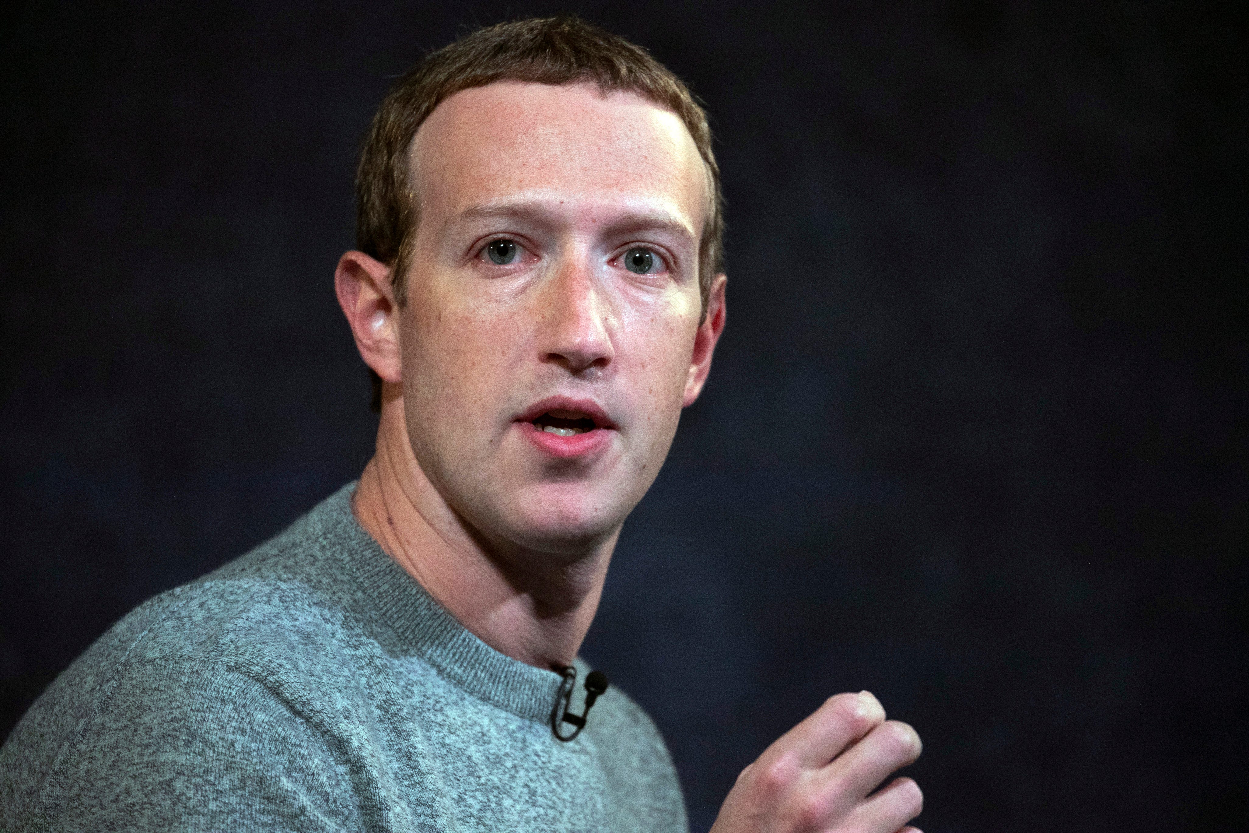 Facebook vows to remove