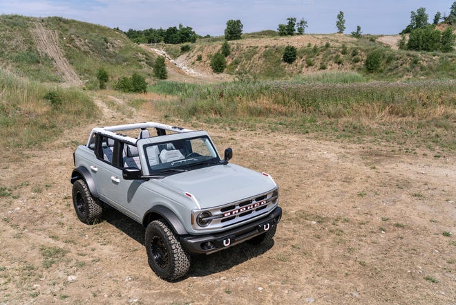 2021 Bronco 4 Door Black