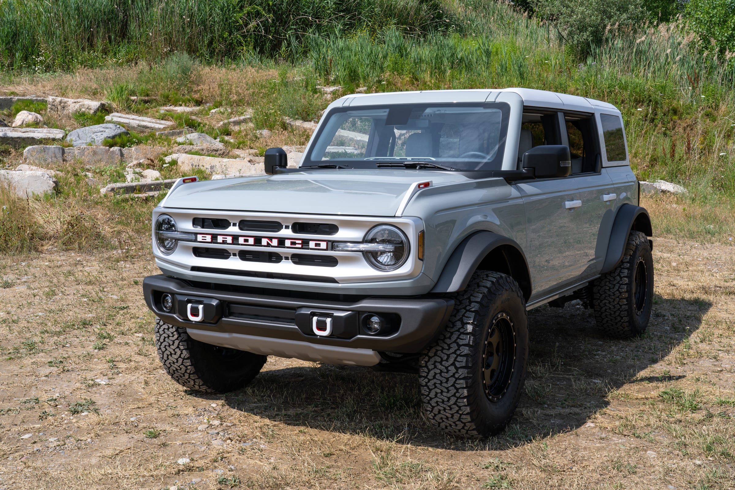 2021 Ford Bronco Revealed Revived Suv Boasts Features To Make Jeep Suv