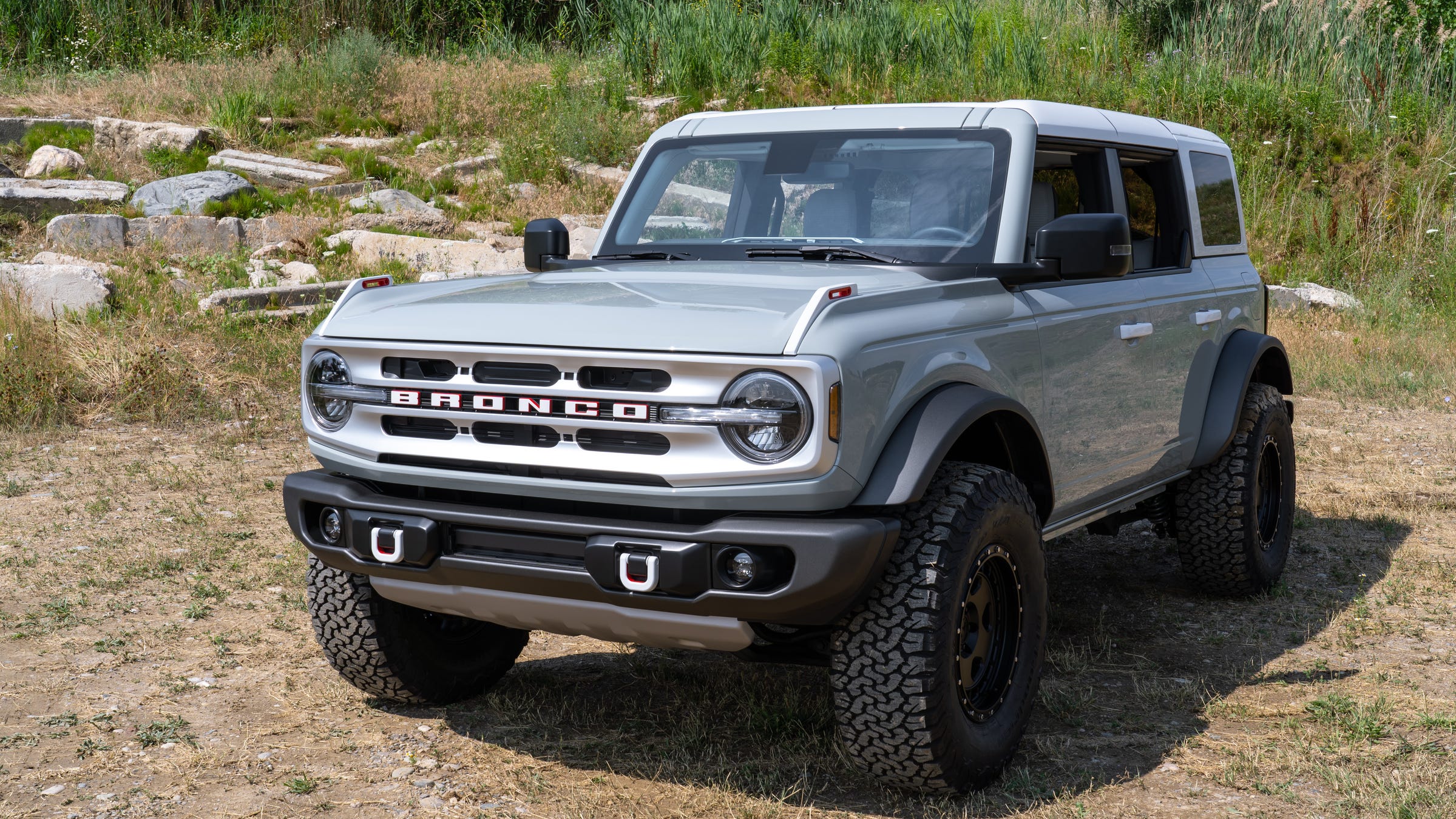 2022 Ford Bronco  SUV revealed New features will make Jeep 