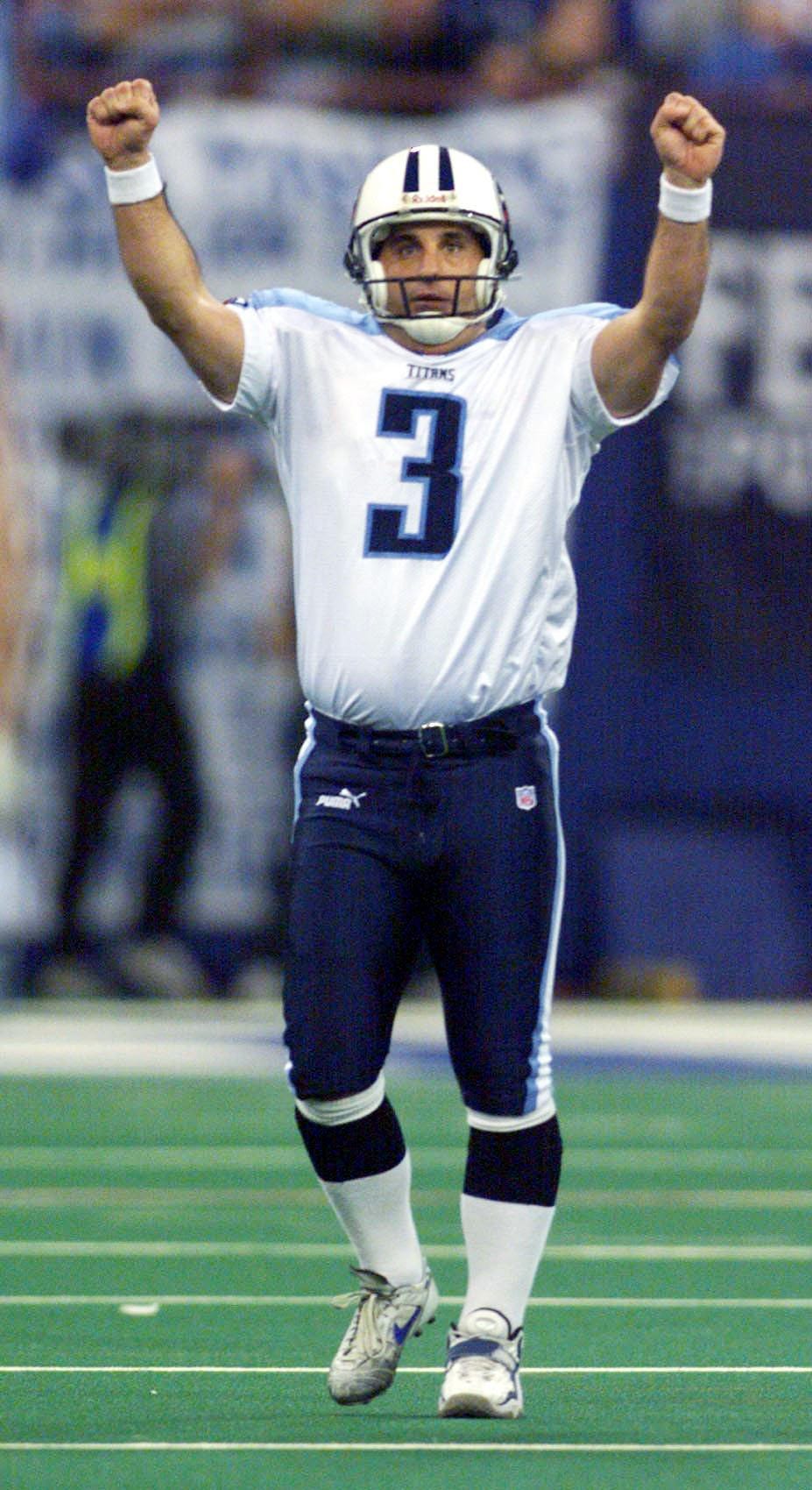 titans jersey number 8