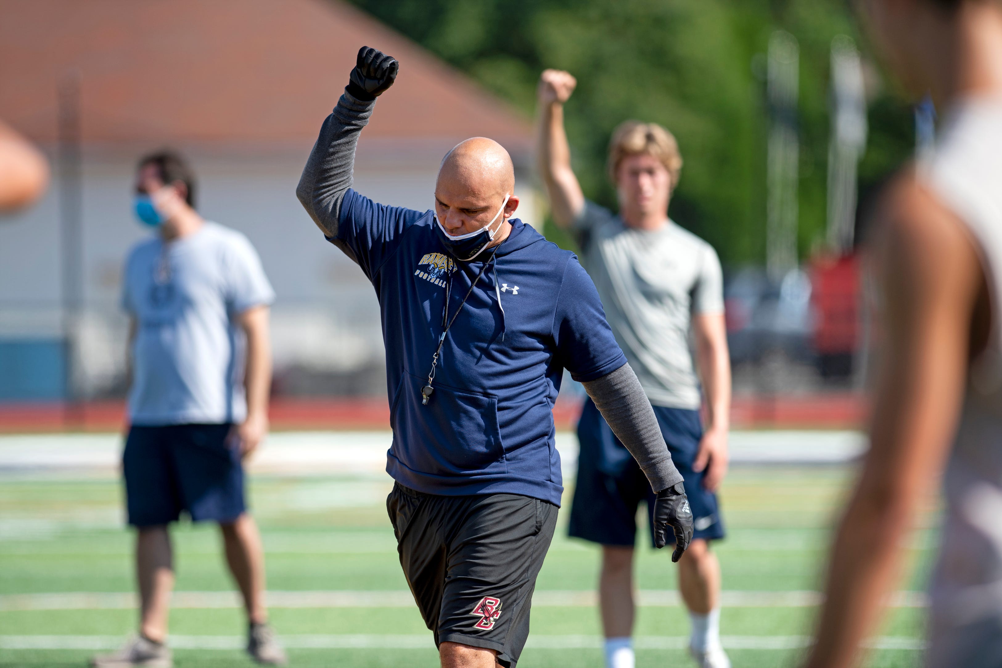 Ramsey football celebrates win with postgame chant