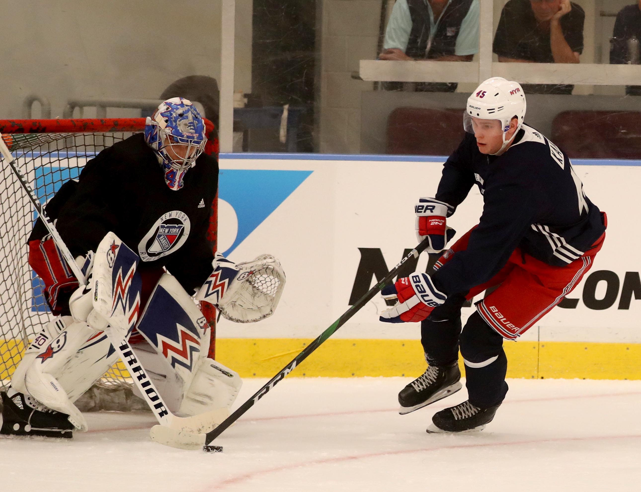 Ny Rangers Lias Andersson Signs To Play In Shl Next Season