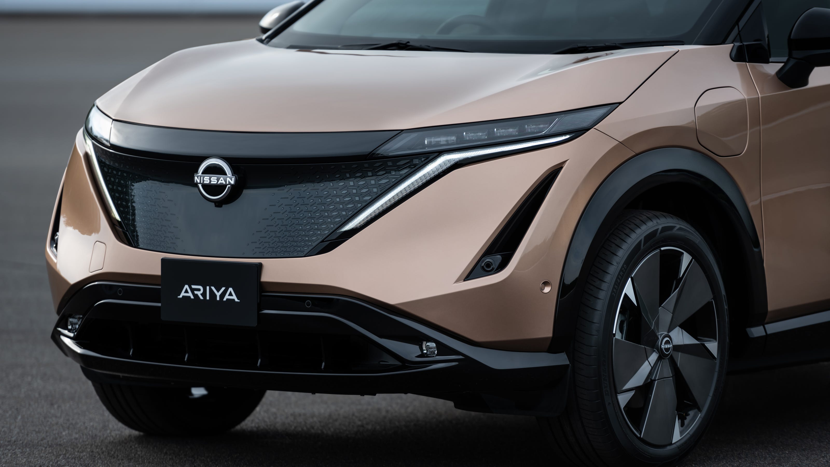 Nissan Ariya debuts Nissan reveals 40,000 electric SUV