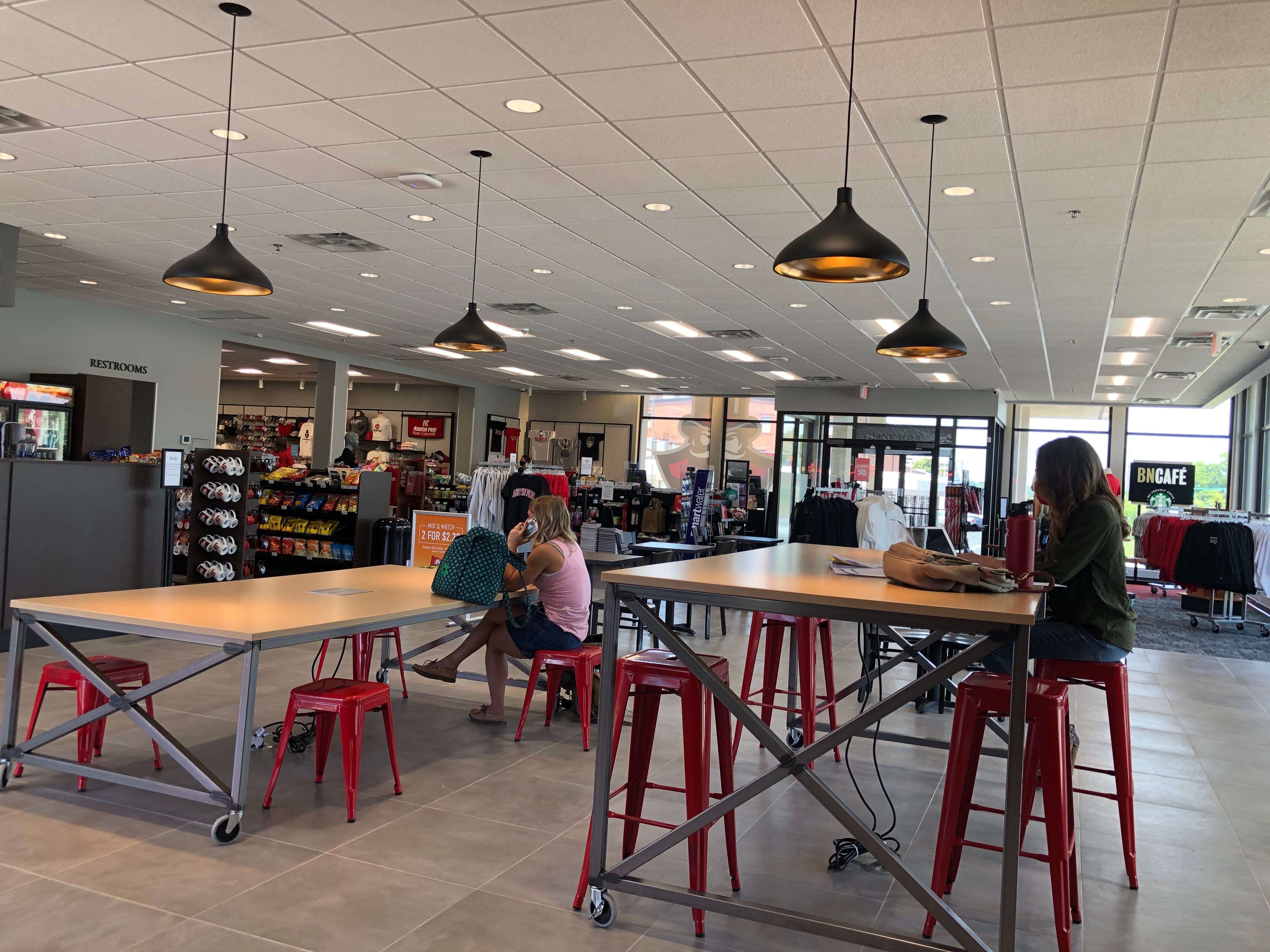 Apsu Barnes Noble Bookstore Opens In Downtown Clarksville