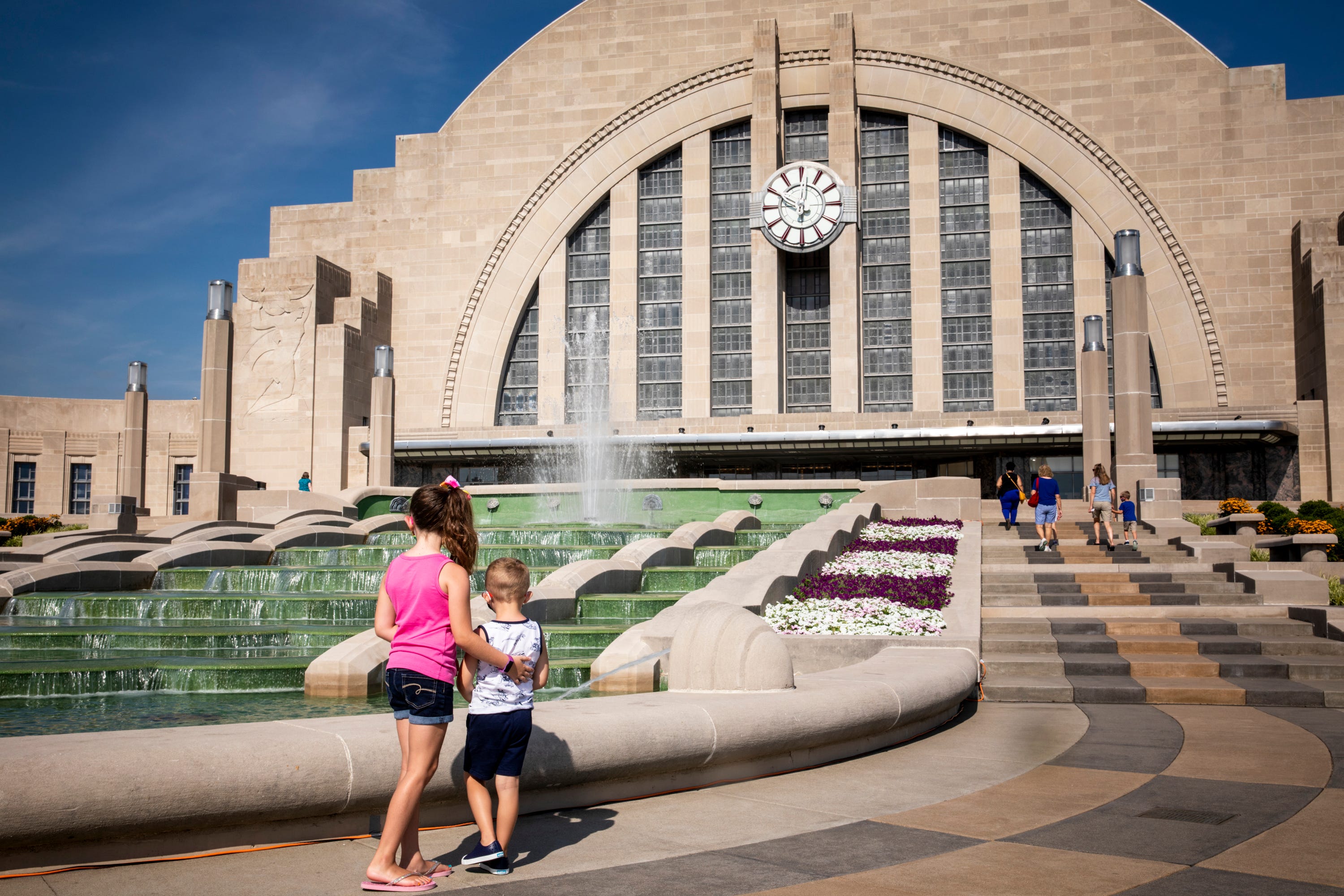 'Systemwide failure' Freedom Center, Cincinnati Museum Center close