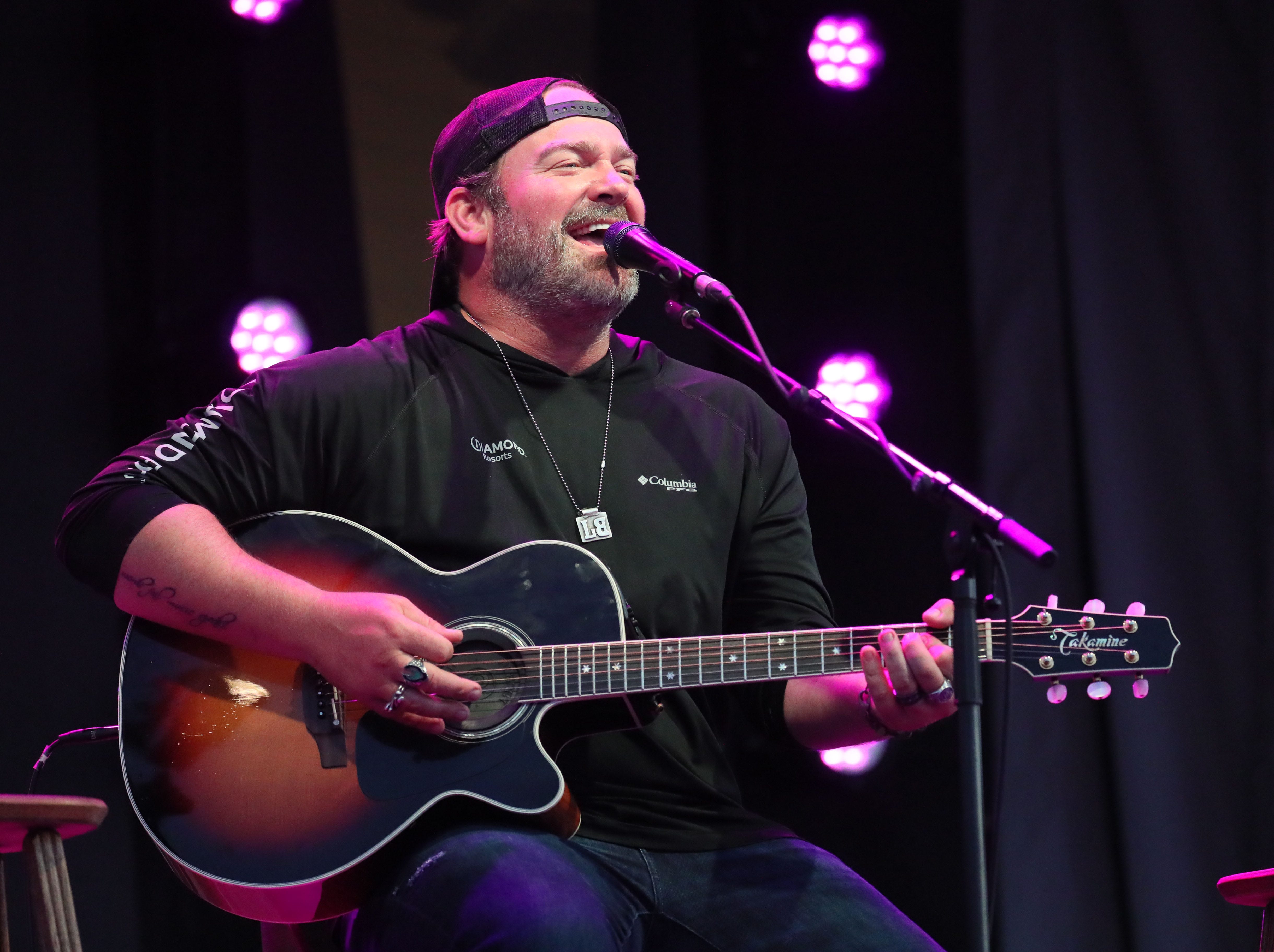 Lee Brice brings 'Parking Lot Party,' and pandemic respite, to drive-in  concert near Milwaukee