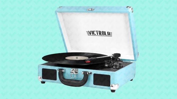 How cute is this retro turntable?
