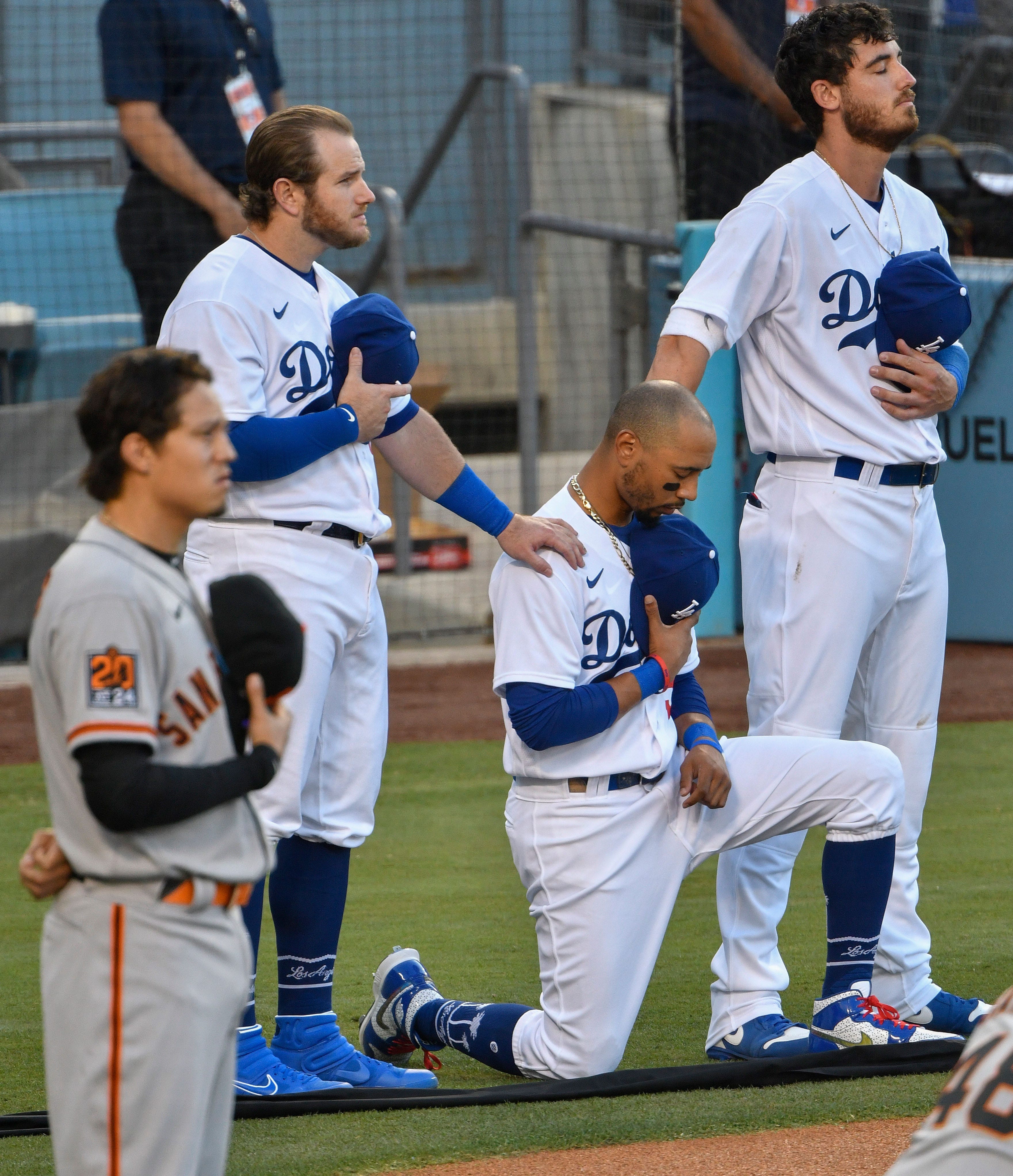 shoes for baseball players