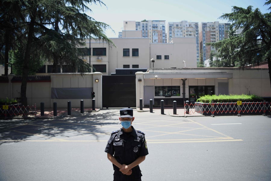 A policeman stands in front of the US consulate in Chengdu, in southwestern China's Sichuan province, on July 27, 2020.