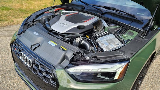 The 2020 Audi S5 Sportback features a 3.0-liter turbo-6 mill that sends 349 horsepower to all four wheels. Expect a bit of turbo lag before it kicks in.