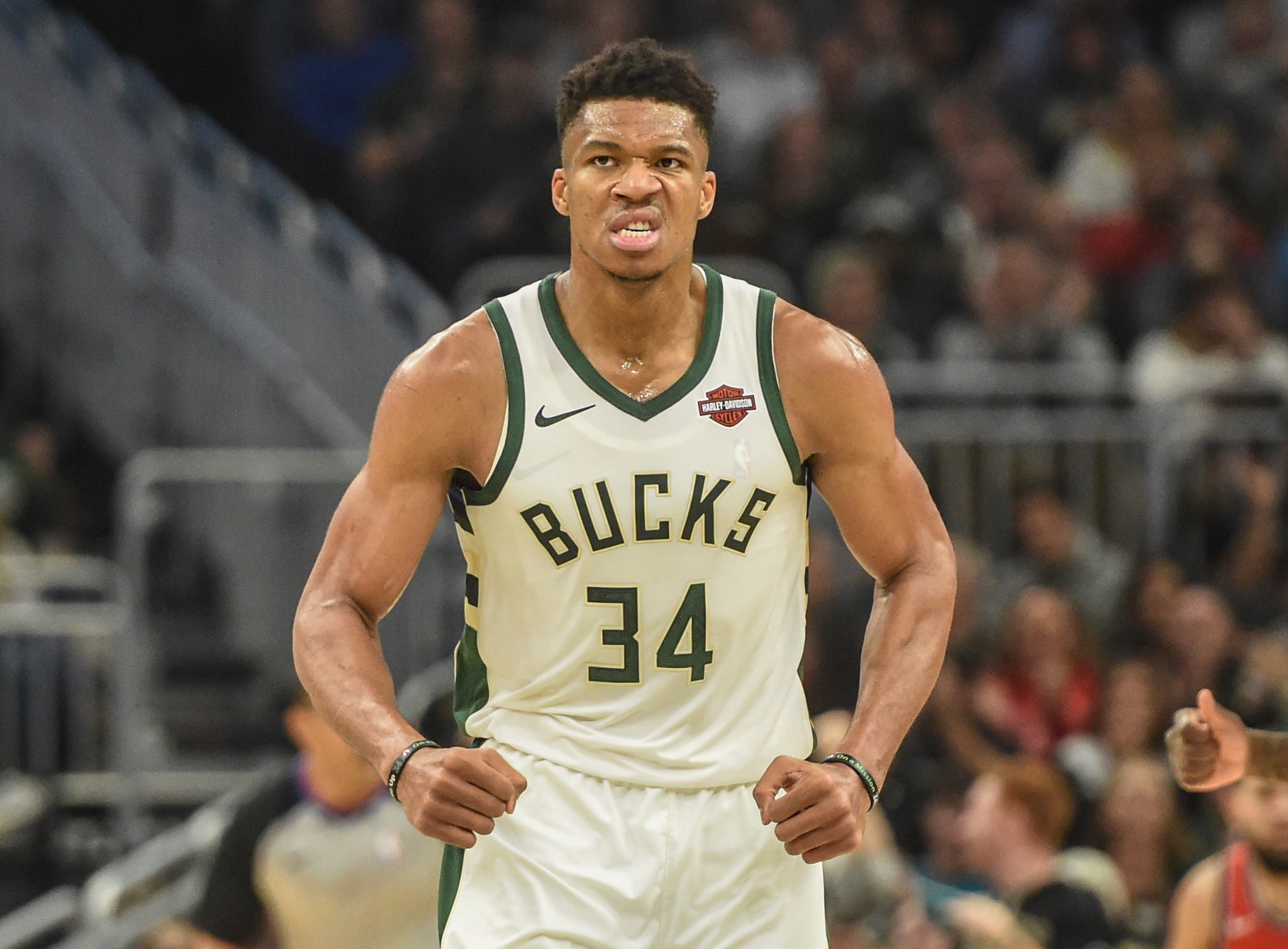 Giannis Antetokounmpo S Future With Bucks At Stake In Nba Restart